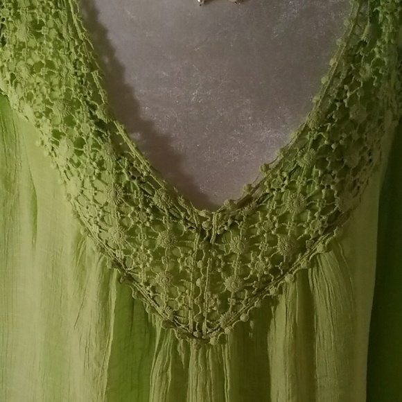 Avenue semi sheer top - Picture 3 of 7